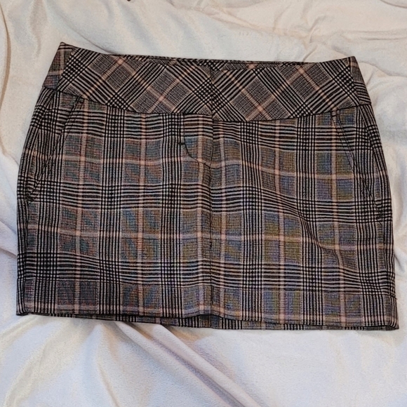 Express Plaid Skirt with Pockets Gray Black Brown - Picture 7 of 7